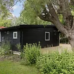 Sommerhus Taet Pa Bornevenlig Strand I Kulhuse * Kulhuse